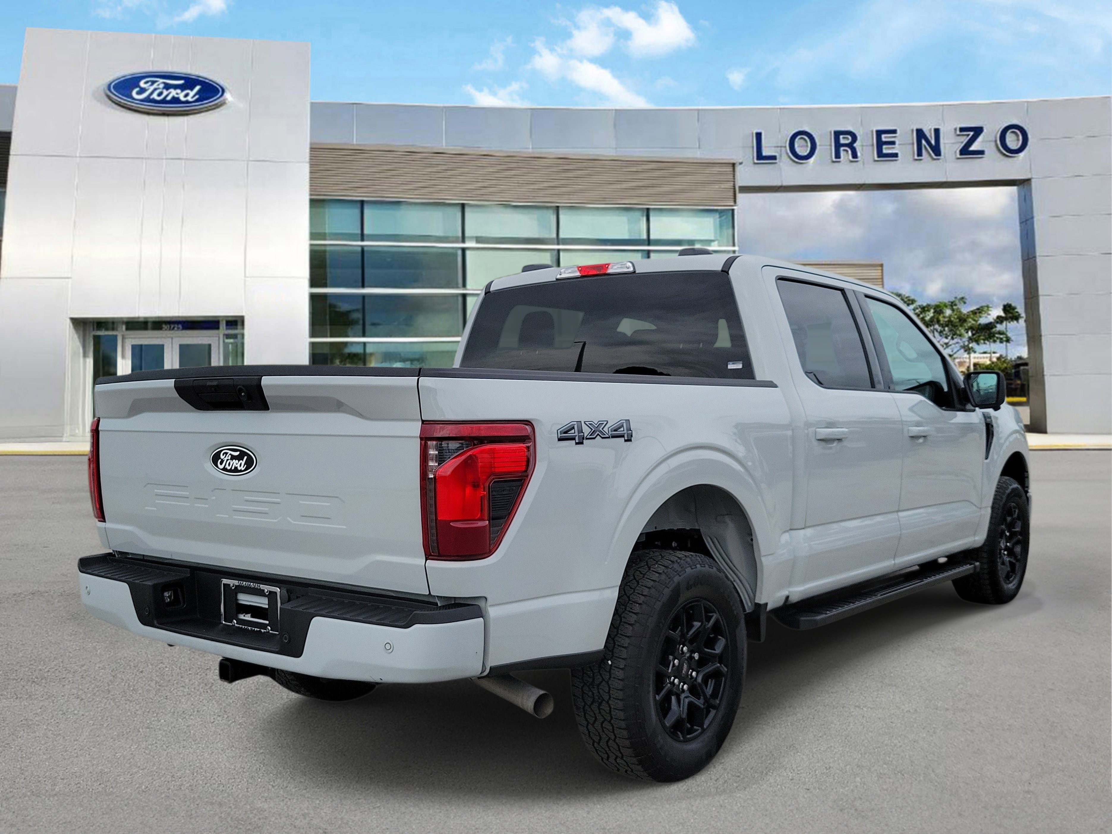 Certified 2024 Ford F150 XLT w/ XLT Black Appearance Package AWD/4WD image 5
