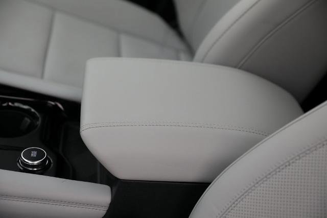 Certified 2025 Ford Explorer Platinum w/ LUX Leather Package image 26