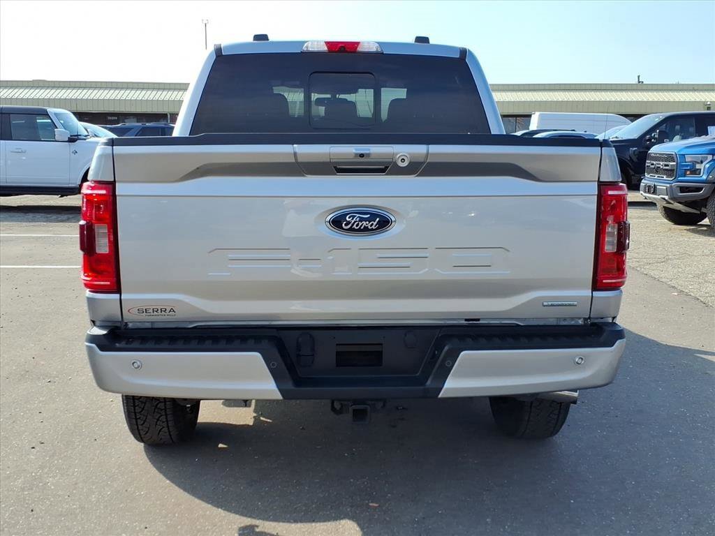 Certified 2022 Ford F150 XLT w/ Equipment Group 302A High image 4