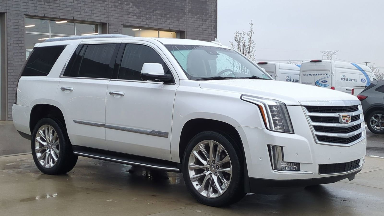Used 2020 Cadillac Escalade Luxury image 9