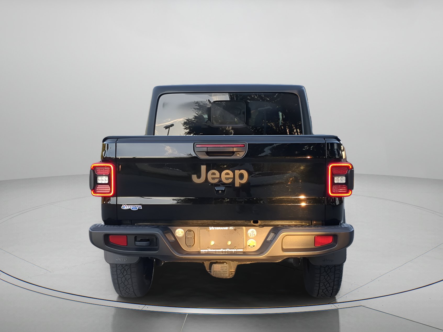 Used 2024 Jeep Gladiator Sport AWD/4WD image 41