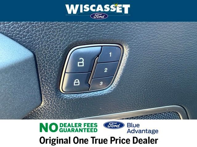 Certified 2018 Ford F150 Raptor w/ Equipment Group 802A Luxury image 31