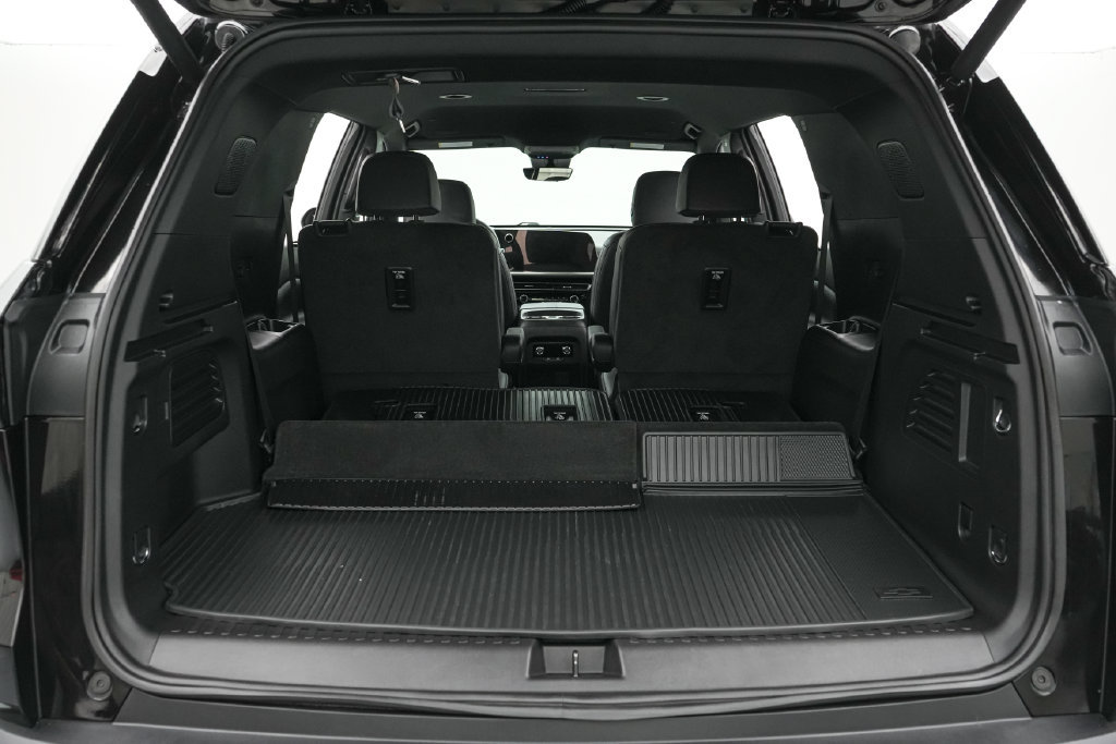Used 2026 Chevrolet Traverse LT w/ Midnight/Sport Edition AWD/4WD image 25