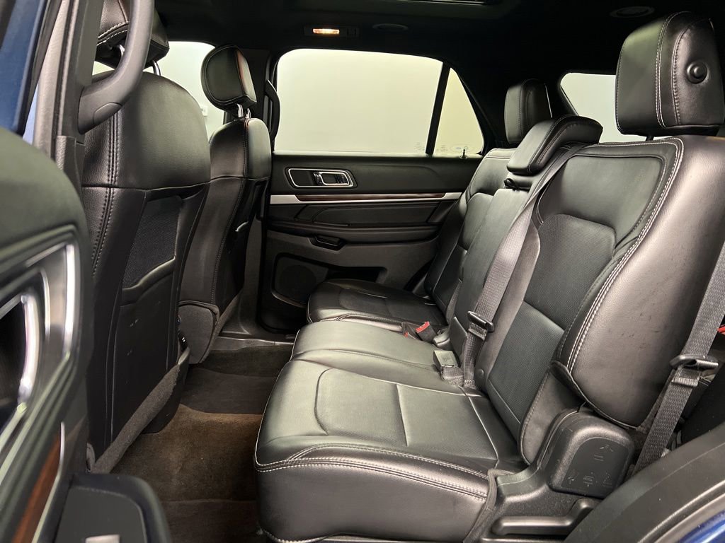 Certified 2017 Ford Explorer Limited FWD image 26