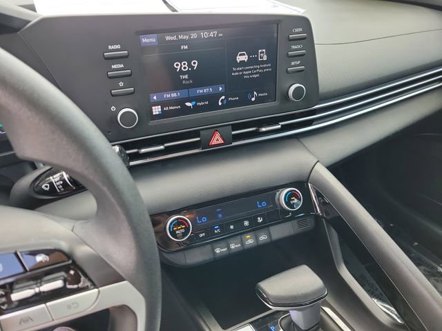 Used 2025 Hyundai Elantra Hybrid FWD image 28