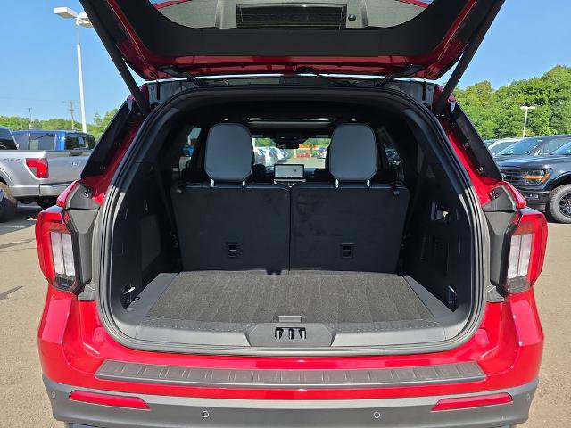 Certified 2026 Ford Explorer ST AWD/4WD image 16