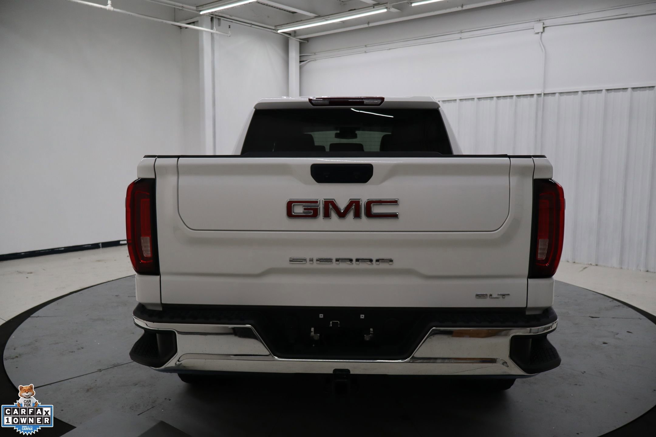 Used 2024 GMC Sierra 1500 SLT w/ SLT Premium Package image 3