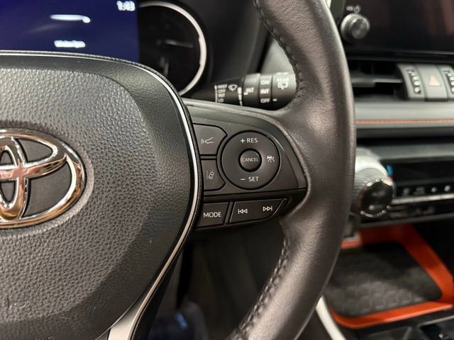 Used 2023 Toyota RAV4 Adventure image 17