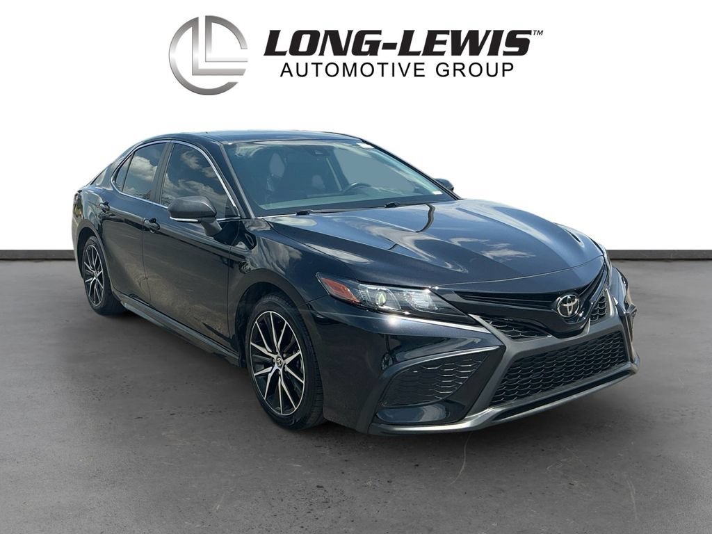 Used 2023 Toyota Camry SE w/ Convenience Package FWD image 10