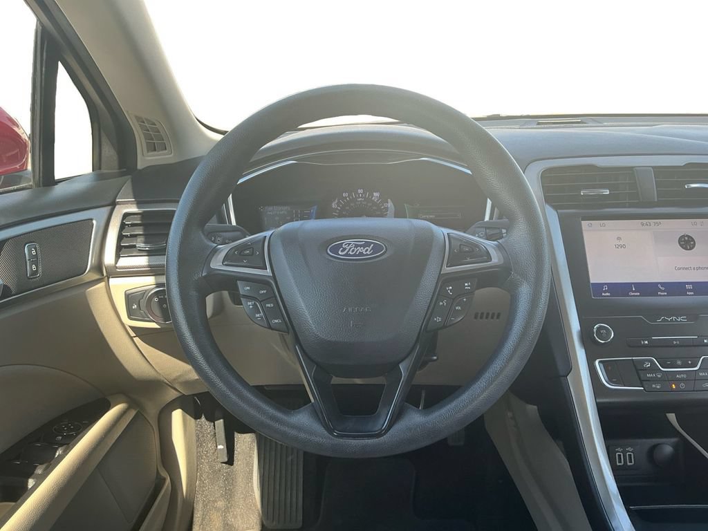 Certified 2020 Ford Fusion SE FWD image 18