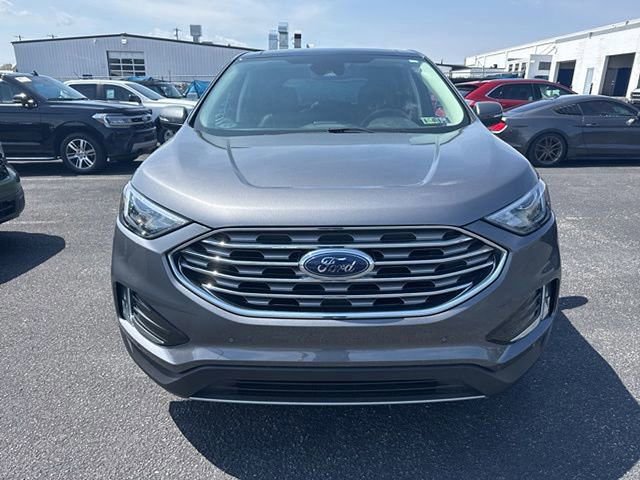 Certified 2022 Ford Edge Titanium image 4