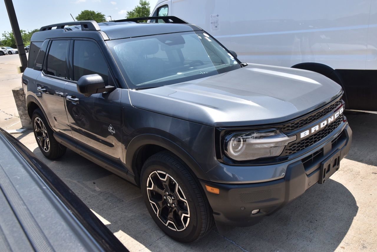 Certified 2025 Ford Bronco Sport Outer Banks w/ Outer Banks Tech Package+ AWD/4WD image 5