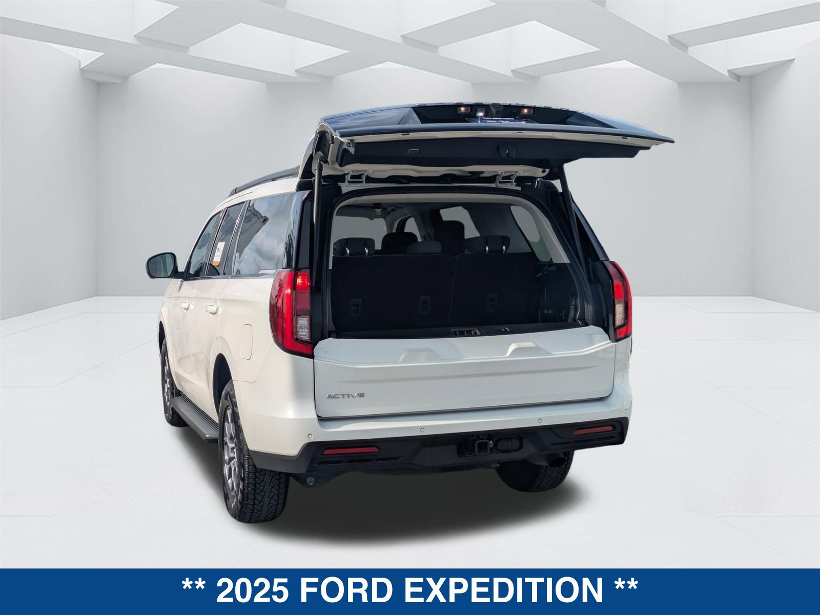 Certified 2025 Ford Expedition Active RWD image 14