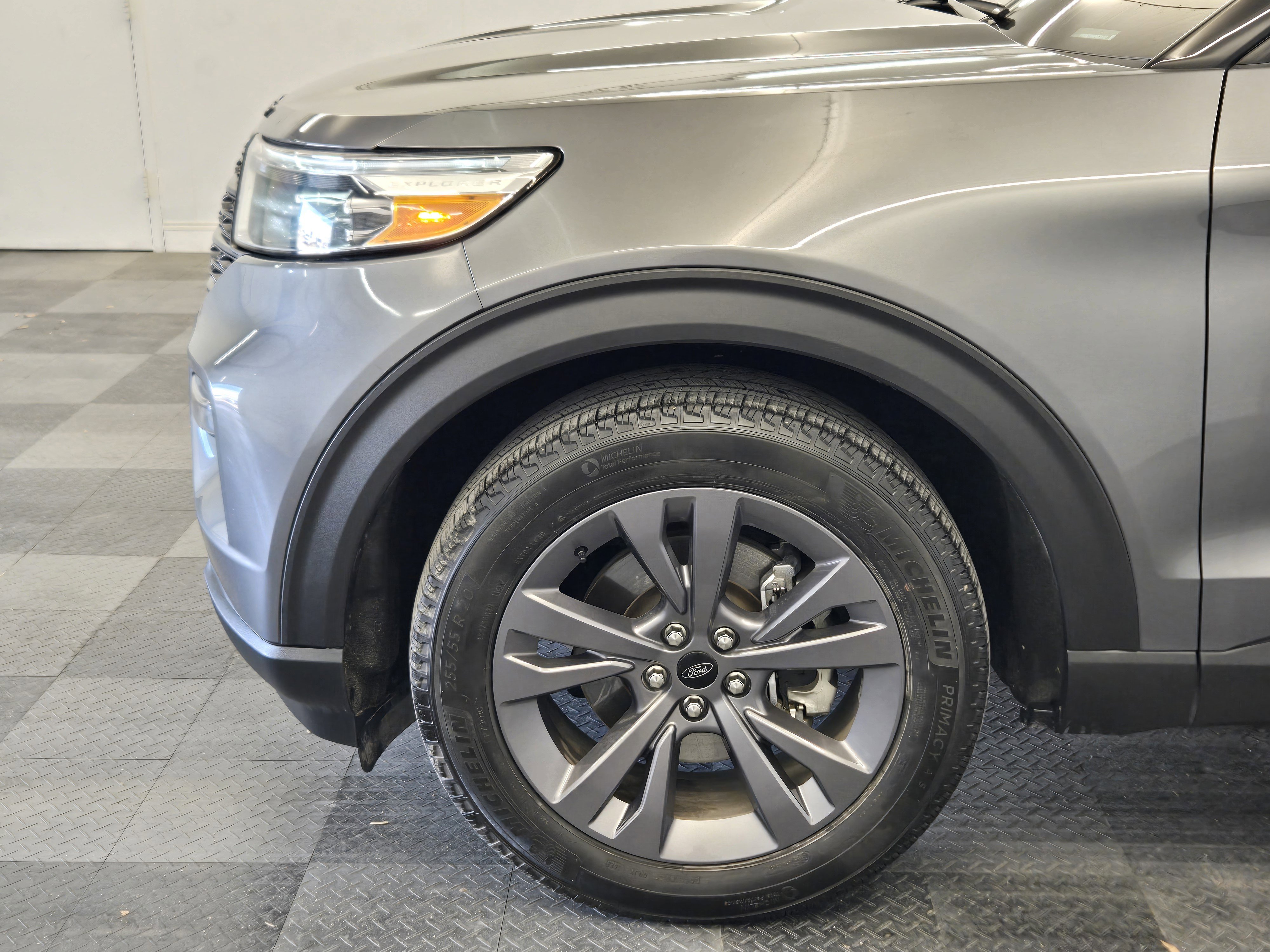 Certified 2023 Ford Explorer XLT w/ Equipment Group 202A image 9