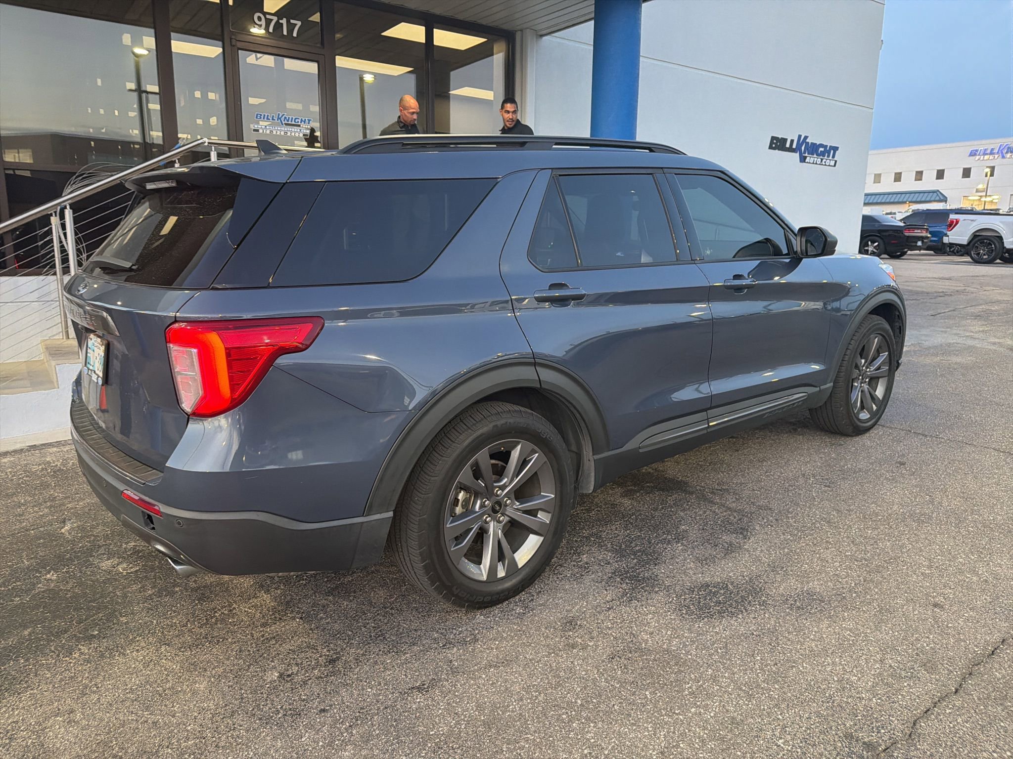 Certified 2021 Ford Explorer XLT w/ Equipment Group 202A image 9