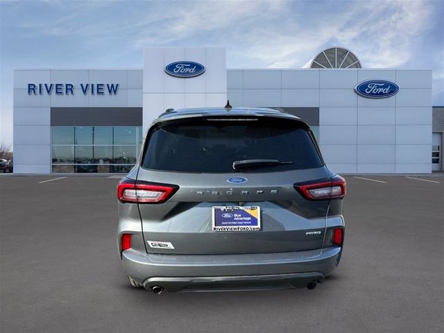 Certified 2023 Ford Escape ST-Line image 3