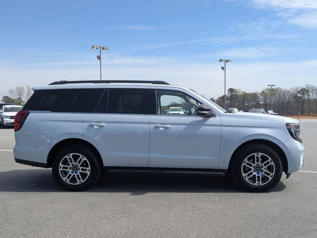 Certified 2025 Ford Expedition Active image 6