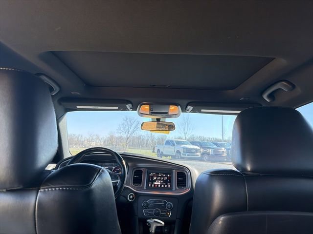 Used 2019 Dodge Charger SXT w/ Leather Interior Group image 14