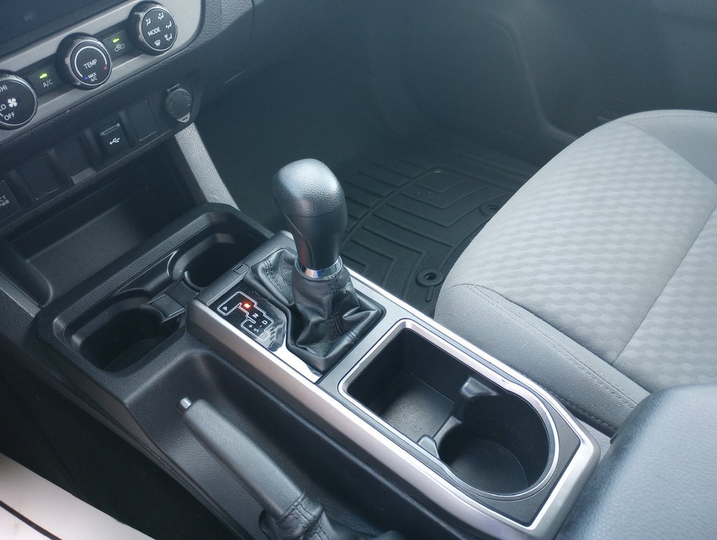 Used 2022 Toyota Tacoma SR5 RWD image 29