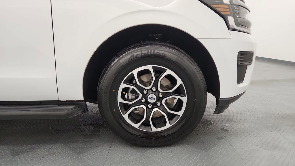 Certified 2024 Ford Expedition XLT AWD/4WD image 21