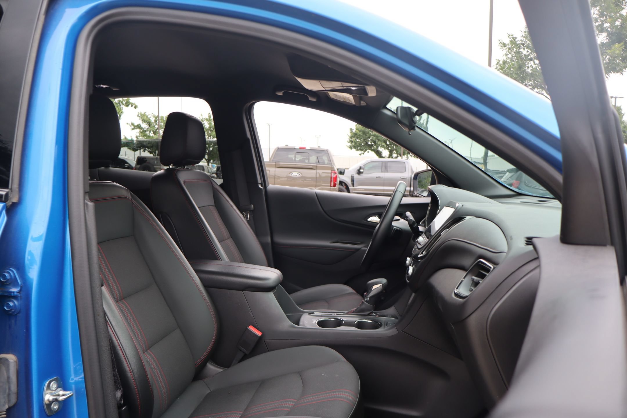 Used 2024 Chevrolet Equinox RS AWD/4WD image 28
