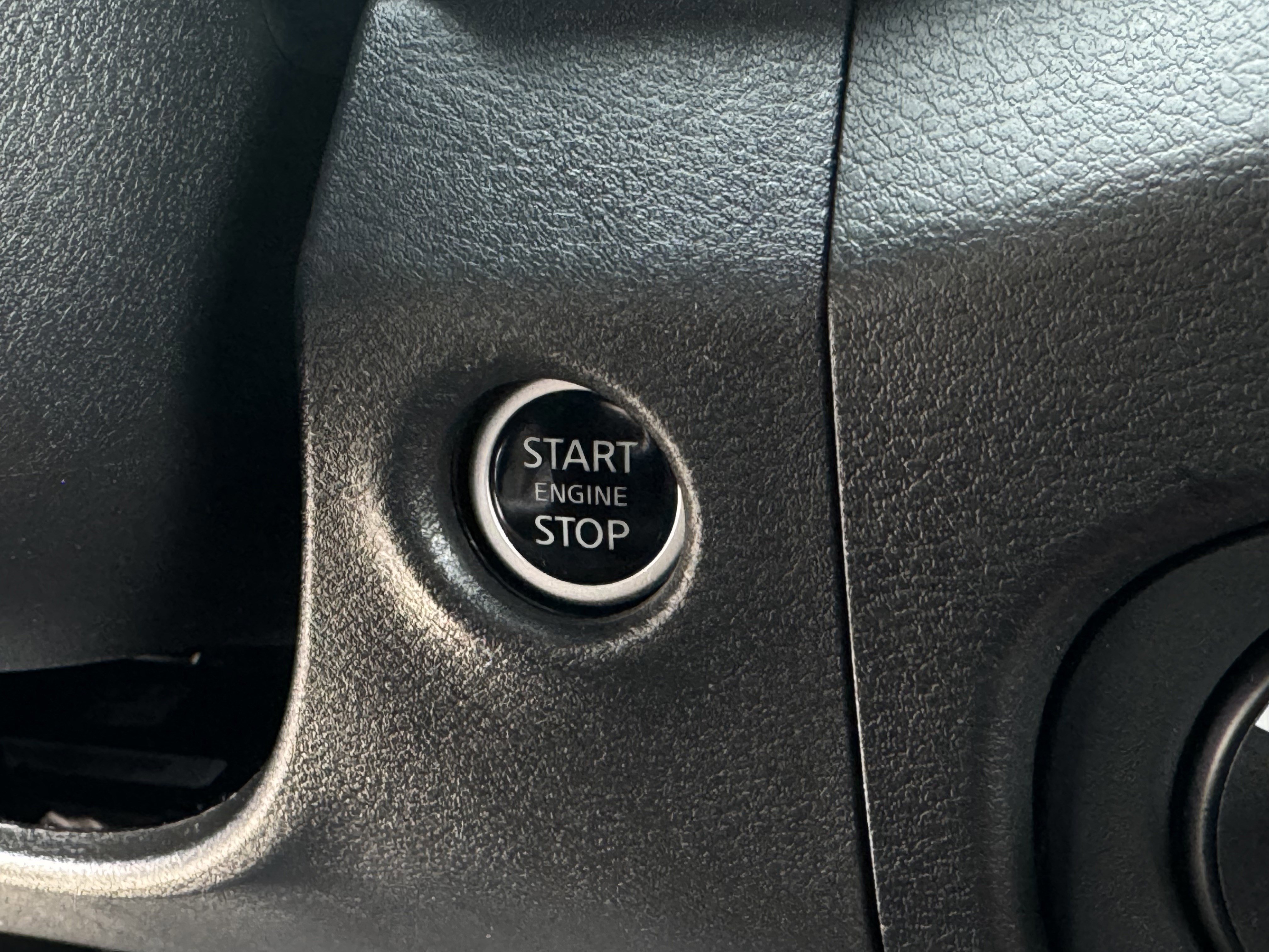 Used 2024 Nissan Frontier PRO-4X w/ Off-Road Protection Package image 20