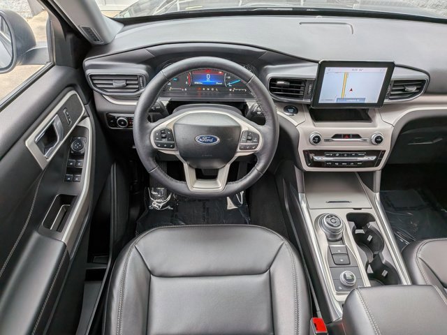 Certified 2023 Ford Explorer XLT w/ Equipment Group 202A AWD/4WD image 34