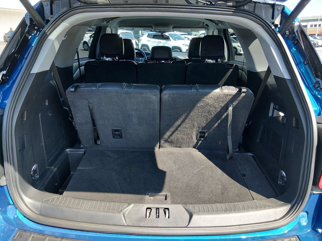 Certified 2023 Ford Explorer XLT w/ Equipment Group 202A RWD image 16
