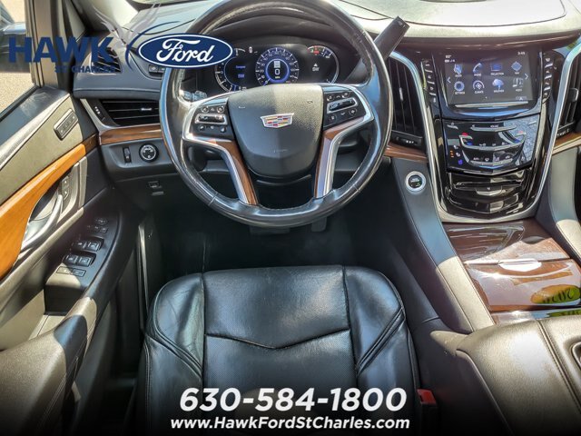 Used 2020 Cadillac Escalade ESV Premium Luxury w/ LPO, Radiant Package AWD/4WD image 13