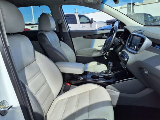 Used 2019 Kia Sorento SX image 26