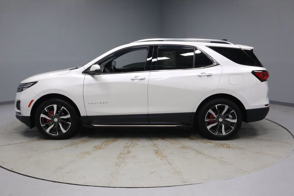 Used 2022 Chevrolet Equinox Premier AWD/4WD image 2