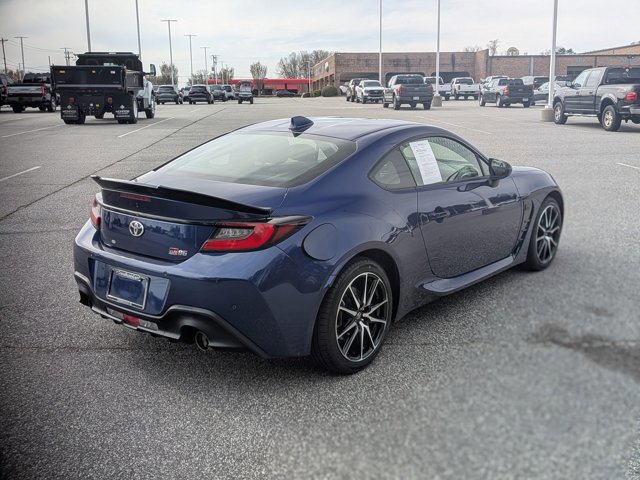 Used 2023 Toyota GR86 BASE image 5