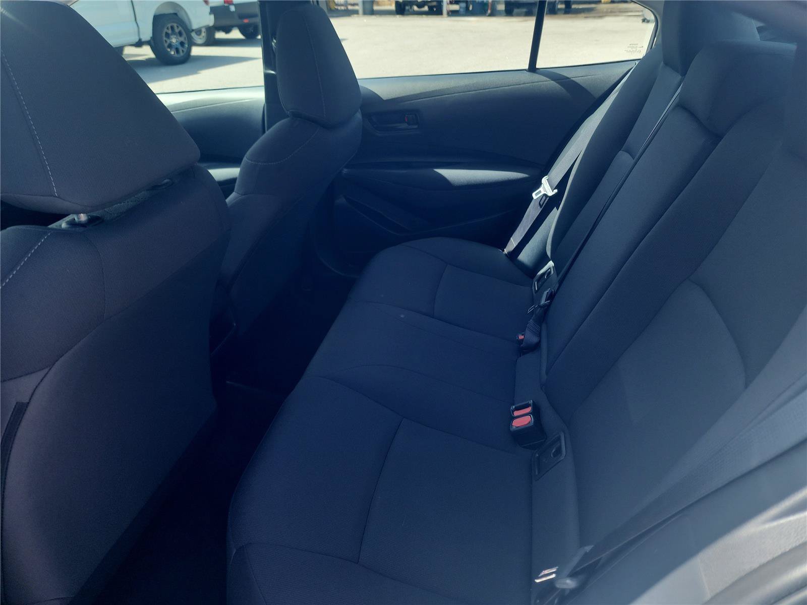 Used 2022 Toyota Corolla LE FWD image 16