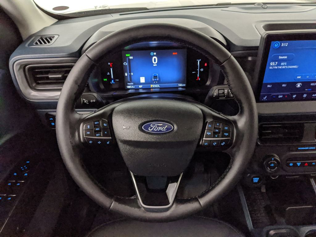 Certified 2025 Ford Maverick Lariat w/ Black Appearance Package AWD/4WD image 12