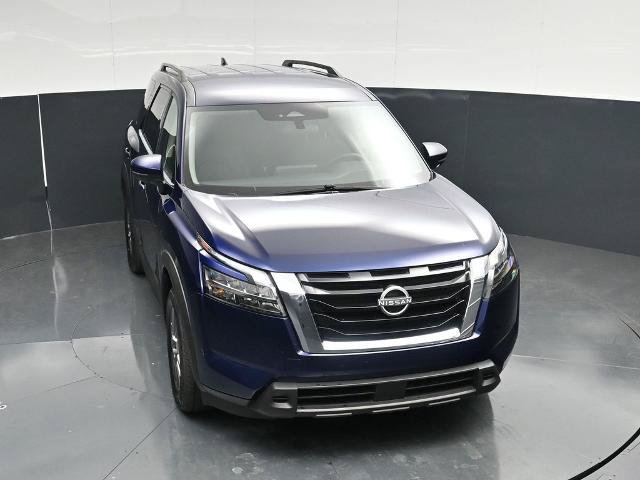 Used 2025 Nissan Pathfinder SV AWD/4WD image 35