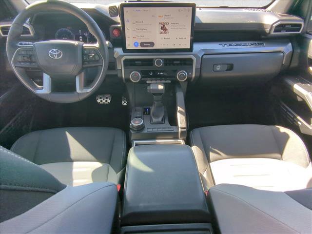 Used 2024 Toyota Tacoma TRD Sport image 16