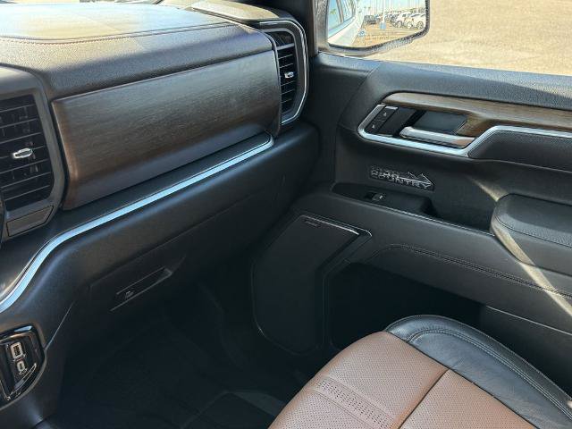 Used 2026 Chevrolet Silverado 1500 High Country w/ High Country Premium Package AWD/4WD image 26