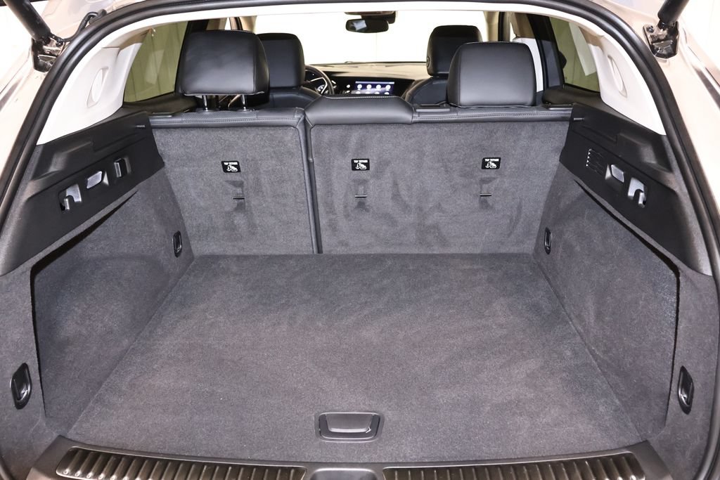 Used 2021 Buick Envision Essence FWD image 33