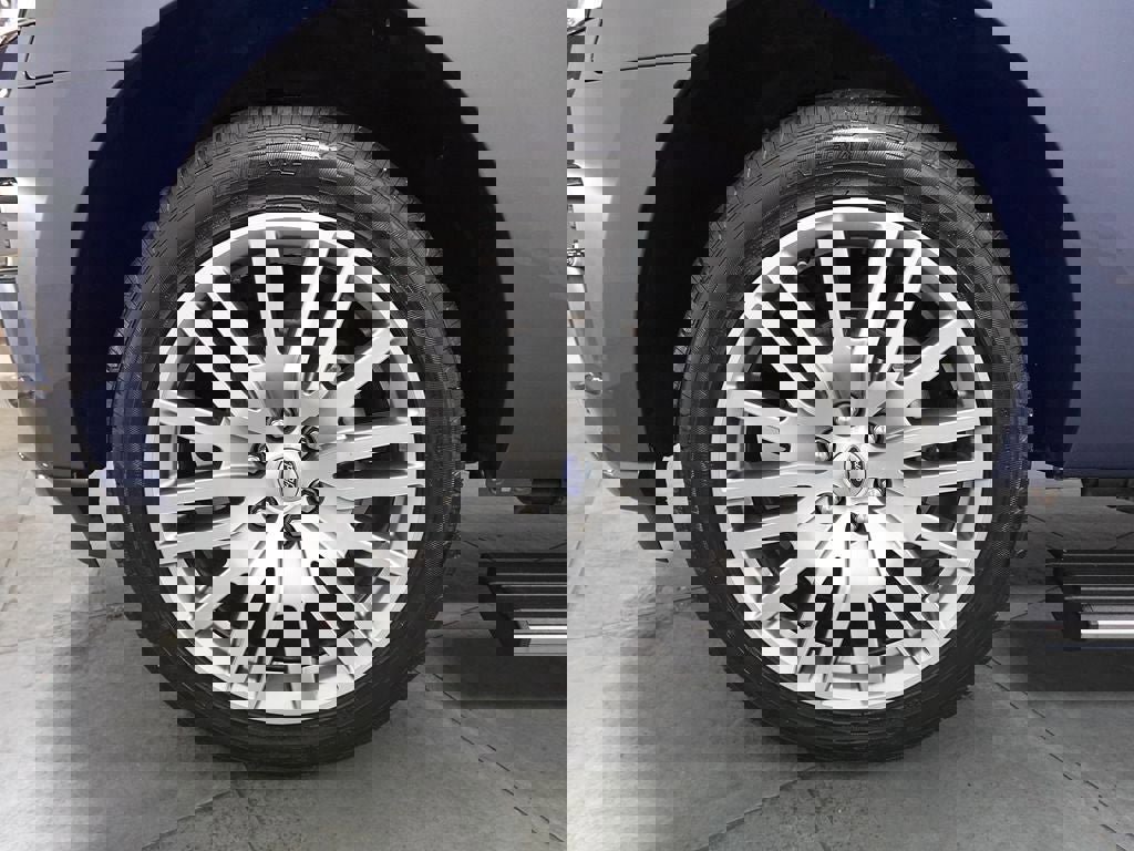 Certified 2023 Ford Expedition Max Platinum image 35