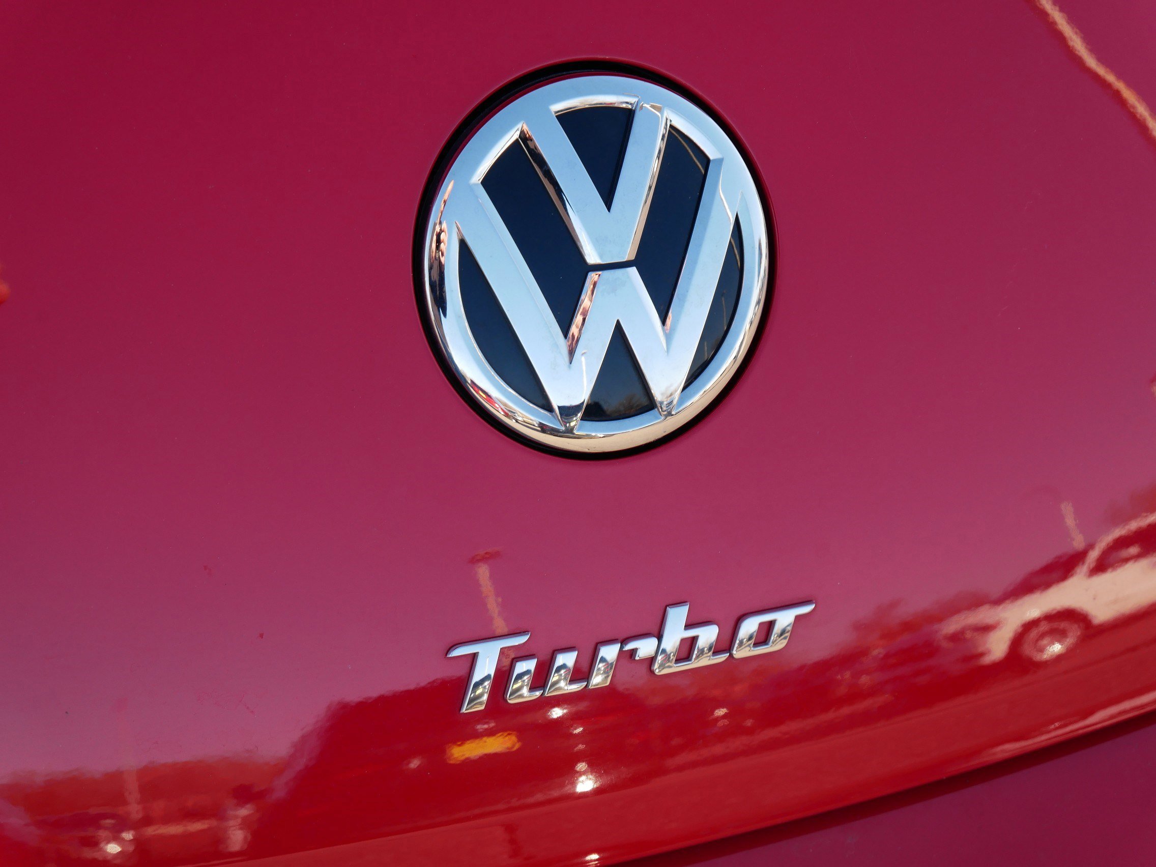 Used 2019 Volkswagen Beetle 2.0T Final Edition SEL image 18