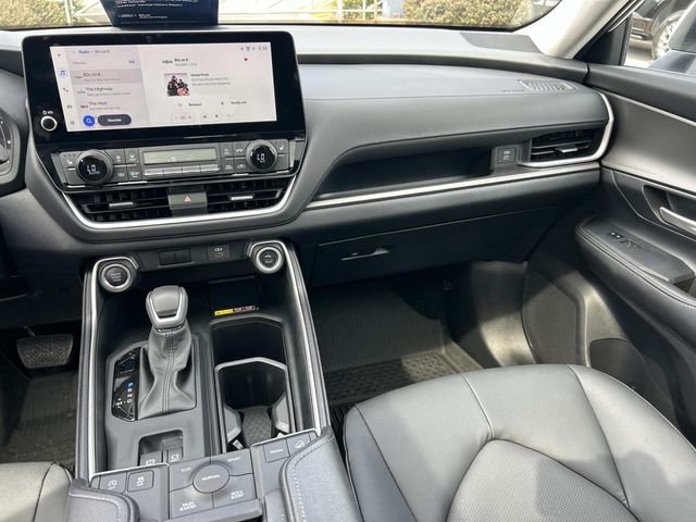 Used 2026 Toyota Grand Highlander AWD image 14