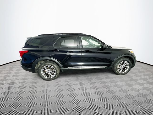 Certified 2023 Ford Explorer XLT w/ Equipment Group 202A AWD/4WD image 14