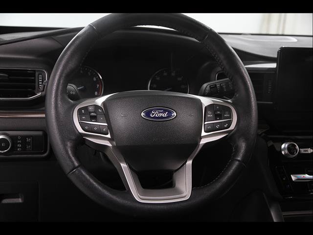 Certified 2023 Ford Explorer Limited w/ Equipment Group 301A AWD/4WD image 8