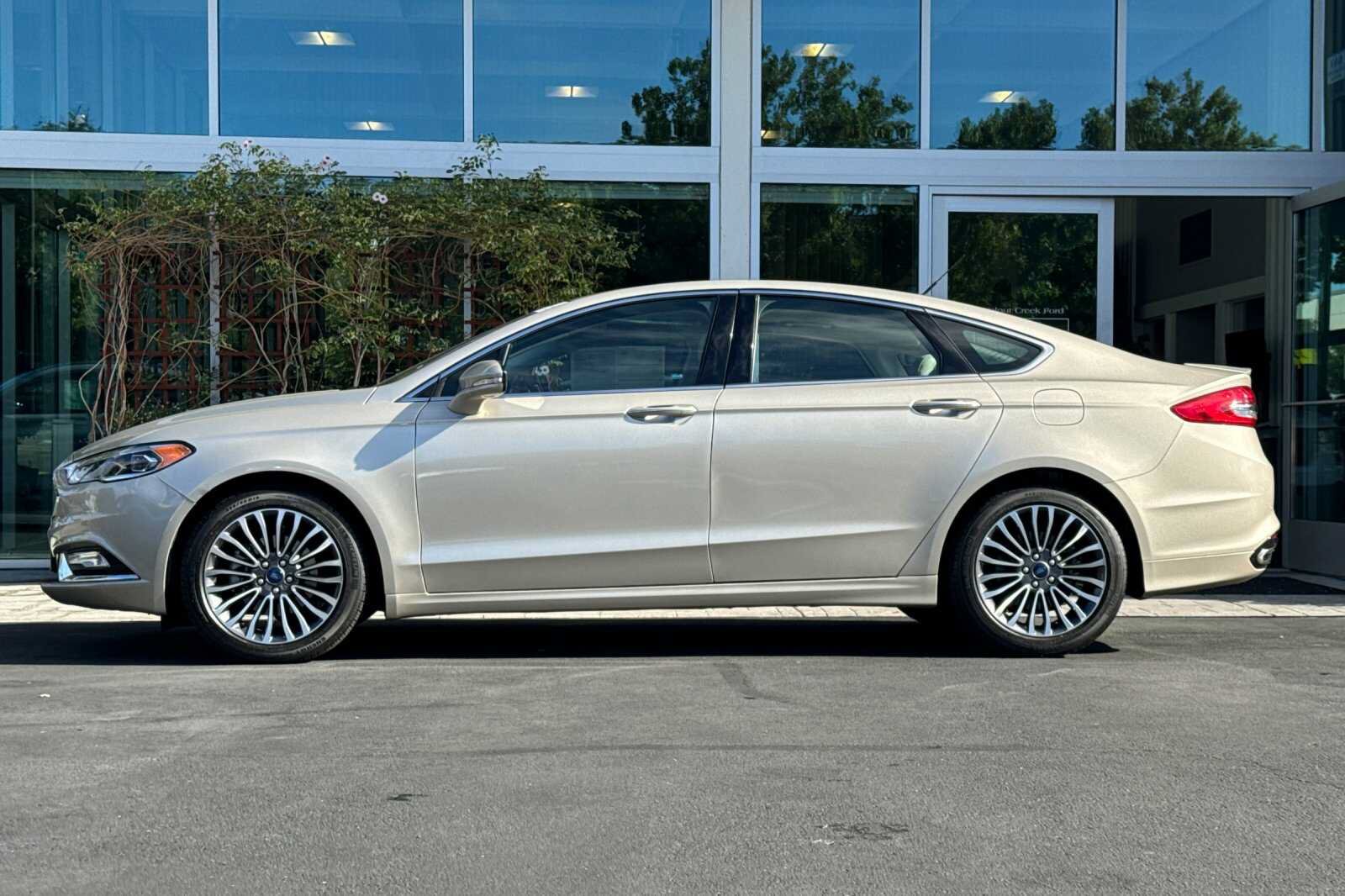 Certified 2017 Ford Fusion Titanium FWD image 7