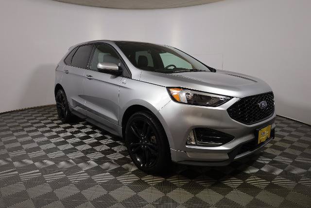 Certified 2024 Ford Edge ST-Line AWD/4WD image 4