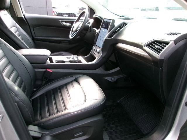Certified 2023 Ford Edge SEL w/ Convenience Package AWD/4WD image 4