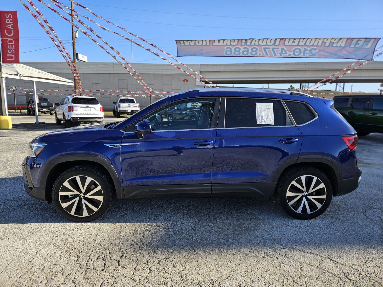 Used 2024 Volkswagen Taos SE image 6