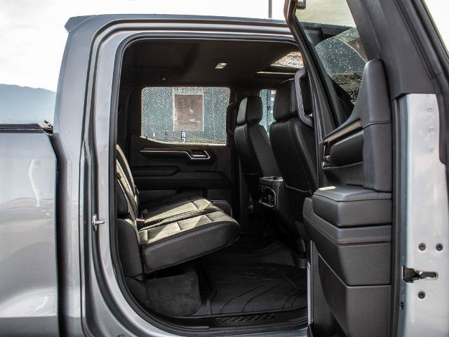 Used 2024 Chevrolet Silverado 1500 High Country w/ Technology Package AWD/4WD image 25
