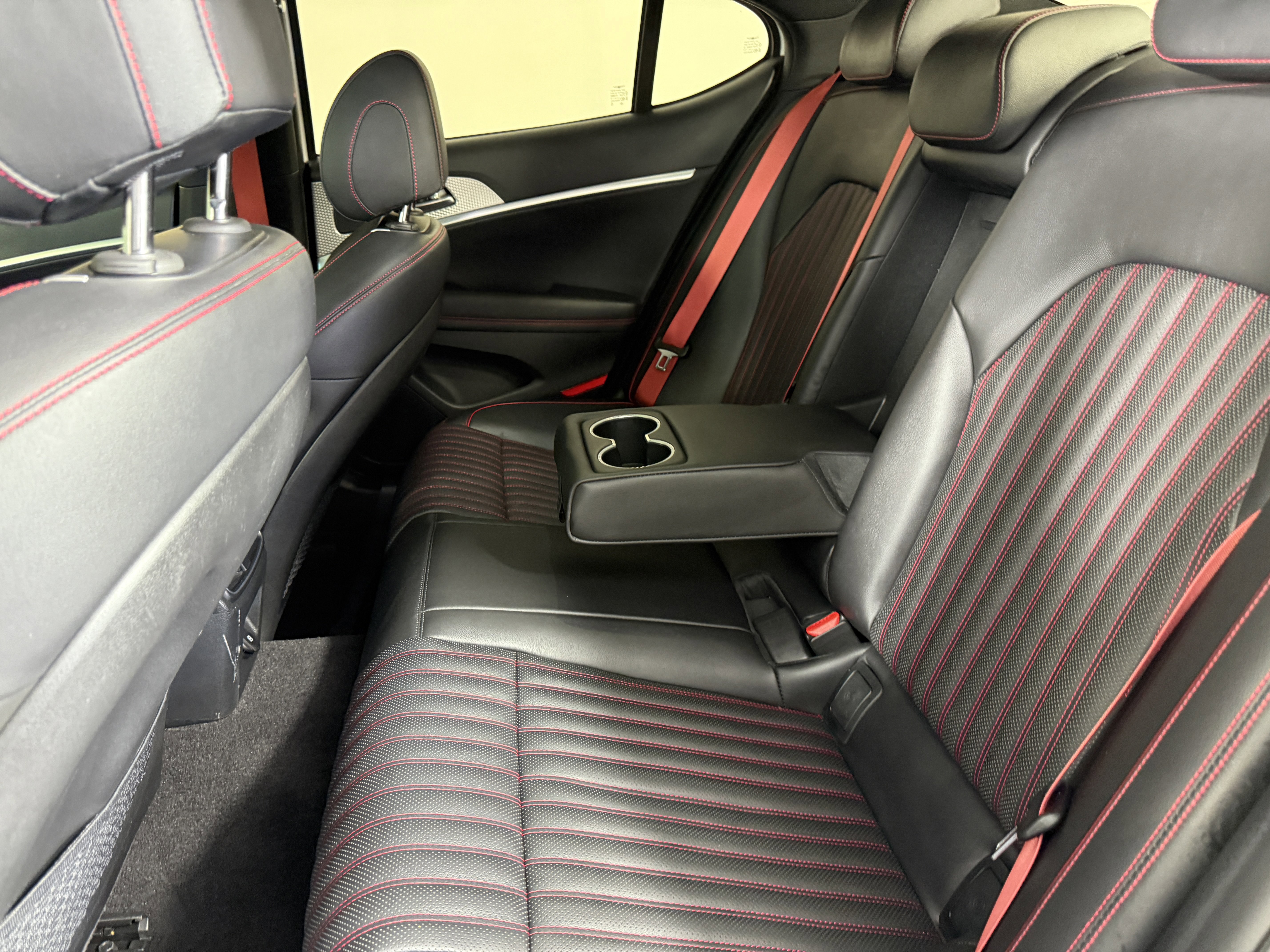 Used 2023 Genesis G70 2.0T w/ Sport Prestige Package image 14