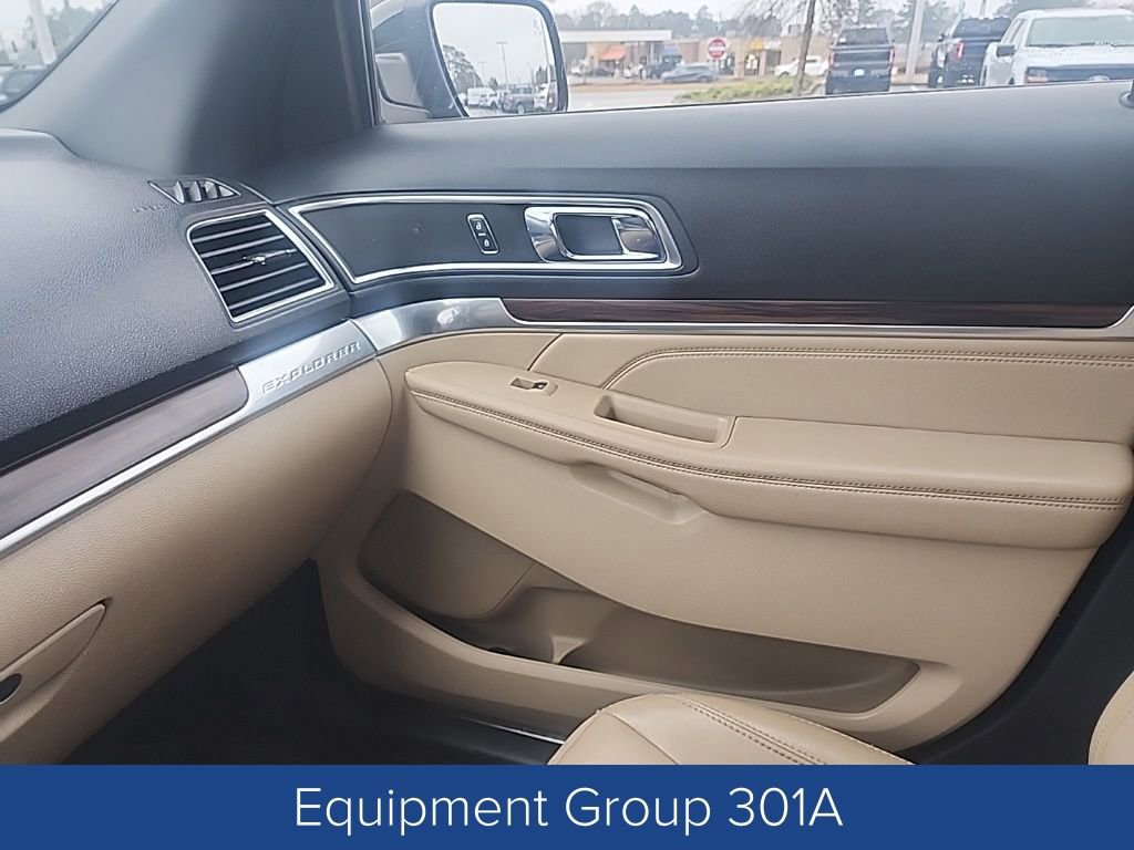 Certified 2017 Ford Explorer Limited w/ Equipment Group 301A image 19